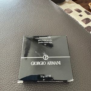Giorgio Armani - Luminous Silk Glow Fusion Powder - Shade 5.5 - NIB